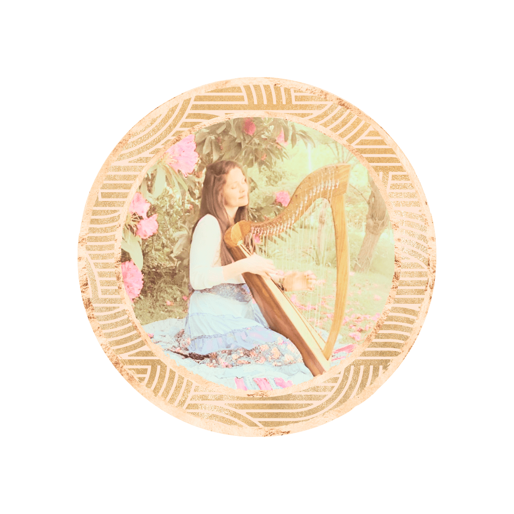 Live performance Charmaine Silk playing harp